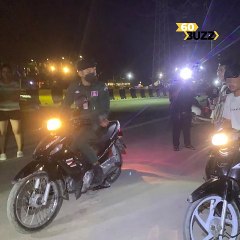 តាំងខ្លួនជាកម្លាំងសមត្ថកិច្ច ជិះដេ-ញតាមម៉ូតូមួយគ្រឿង ហើយ​ព្យាយាមប្រើហិ--ង្សា