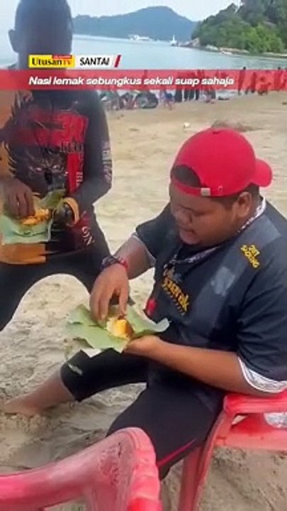 太豪迈 还是太小包？ Abang一口 一包Nasi Lemak