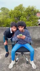 मैं_भी_लड़की_को_propose_करूंगा#funny_#realfools_#surajroxfunnyvibeo_#vikramcomedyvideo__#girl(360p)