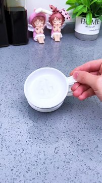 Add Charm to Your Table: Adorable Bunny Ceramic Dinner and Sauce Plates!