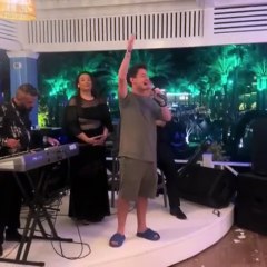 Yunan restoranında İzmir Marşı sürprizi