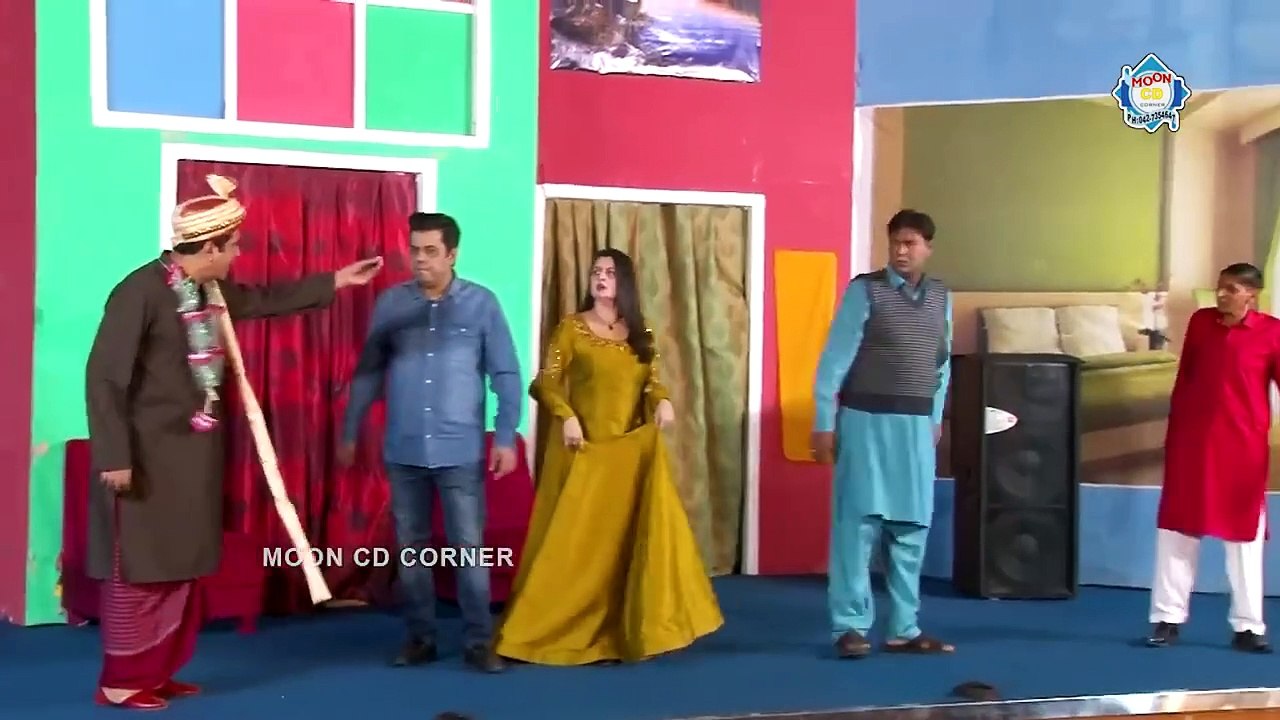 Zafri Khan with Naina Khan _ Naseem Vicky _ Comedy Clip _ Stage Drama 2022 _ Pun