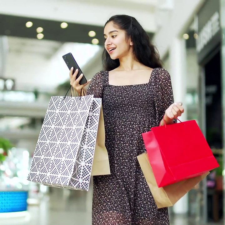 Strona Kobiet: Jak powinny ubierać się niskie kobiety?