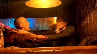 Moment Game of Thrones star Sean Bean 'wrestled to floor and dragged out' of Liverpool bar