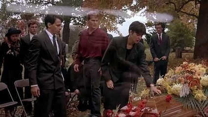 ¡Revive la emoción! Tráiler clásico de Ghost (1990) 🎬