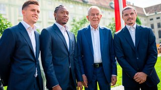 ÖFB-Team von Staatsspitze am Heldenplatz verabschiedet