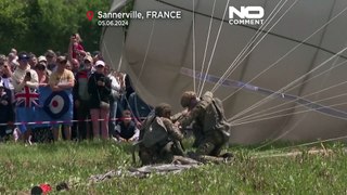 مئات المظليين يقفزون من الطائرات إلى منطقة الهبوط التاريخية في الذكرى الـ 80 لإنزال النورماندي