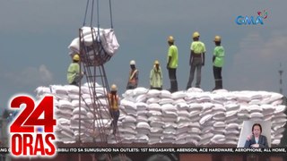 Babala ng ilang grupo, baka importers at traders lang ang makinabang sa pagbaba ng taripa sa imported na bigas | 24 Oras