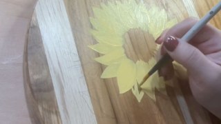 Imaginative artist turns dreamy sunflower idea into enchanting Lazy Susan