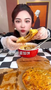 Food ASMR Eating my Jarritos Nike SB Dunk #baderalsafar #food #foodasmr #foodlover #asmr #mukbang #asmreating #asmrfood #asmrsounds #asmrvideo @asmr_eating_1m