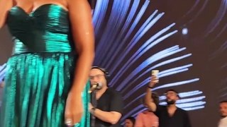 بفستان لامع، روبي تغني وترقص مع باسل سماقية في خطوبة نجلته بحضور عدد كبير من نجوم المجتمع