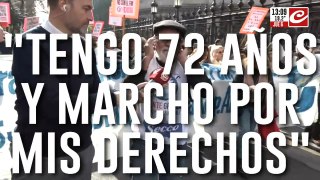 Jubilados marchan frente al Congreso: hablan los manifestantes