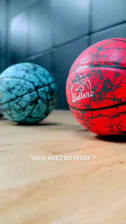 Excès de beauté sur ce défilé express ! On vous attend sur la boutique. C'est lequel votre préféré ?