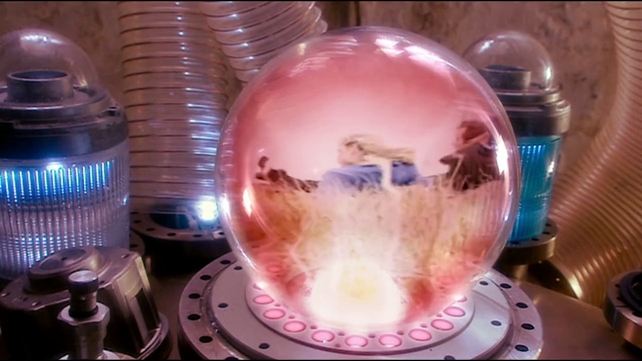 Doctor.Who.2005.S02E01