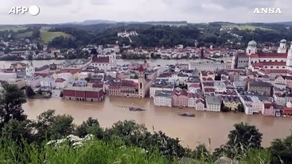 Germania, la citta' bavarese di Passau sommersa dall'acqua