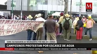 Campesinos de Hidalgo protestan frente a edificio de Conagua por escasez de agua