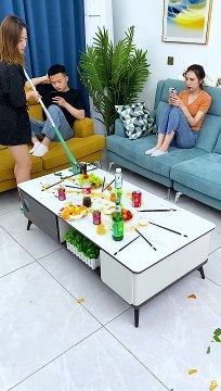 Effortless Floor Cleaning: Introducing the Auto-Wringing Rotatable Mop!