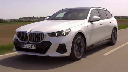 The new BMW 530e Touring Driving Video