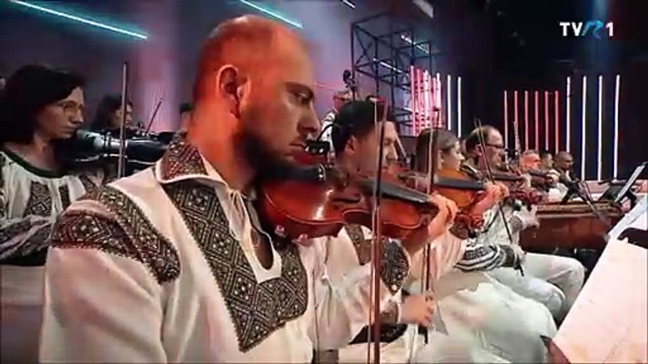 Daniela Condurache si Irina Loghin - Spune, spune, mai vecina (Petrecere cu cantec - TVR 1 - 12.05.2024)