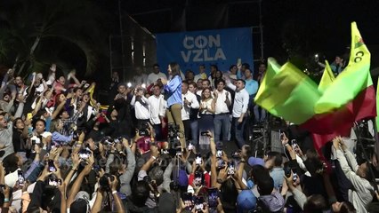 Venezuelan shop targeted for serving empanadas to opposition leader