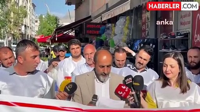 TMMOB, Hakkari Belediyesi'ne kayyum atanmasını protesto etti