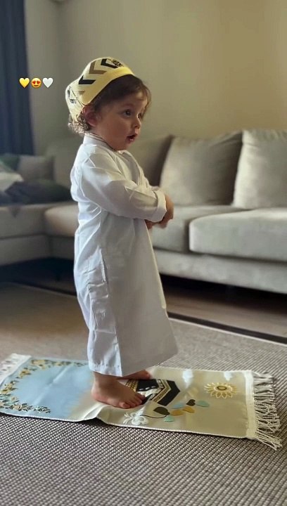 Cute Baby Boy Praying Namaz | Say Maa sha Allah | Chota Bacha Namaz Parh raha ha  #prayer #namaz