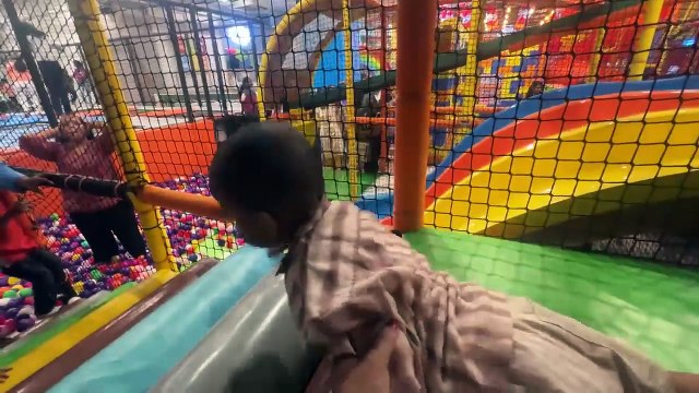 Krushna Ke Bacchon Ki Birthday Party _ Bharti Singh _ Haarsh Limbachiyaa _ Golla