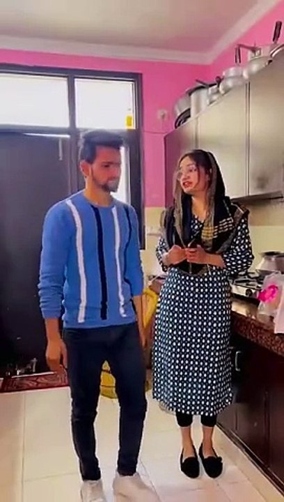 Sari_mehnt_bekar____Razika_Abaan_funny_video_#comedy_#razikaabaan_#content_#abaan(360p)