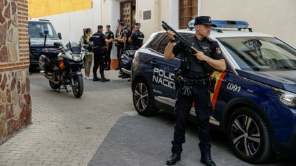 El juez manda a prisión al presunto asesino de Borja Villacís y deja en libertad al otro detenido