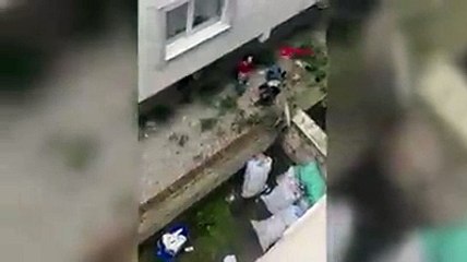 Kendisini aldattığını düşündüğü kocasını camdan atıp bıçakla başında bekledi