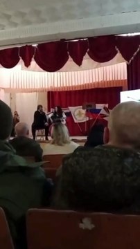 Rus aktris, askerlere şarkı söylerken öldürüldü. Ukrayna'dan Donetsk’e roket saldırısı