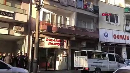 Aynı evde kalan Suriyelilerin bıçaklı kavgası: 1 ölü 2 yaralı