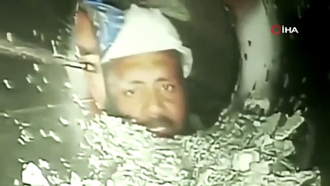 Tünelde mahsur kalan işçilerin ilk görüntüleri yayınlandı