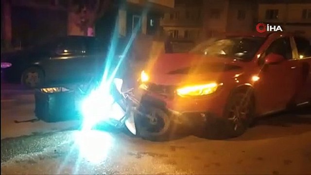 Motosiklet otomobille çarpıştı. Motosiklet sürücüsü yaralandı