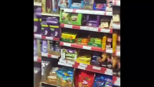 İsrail ürünleri satan markete dilekçe verip Ürünleri kaldırırsanız alışveriş yapacağız dediler