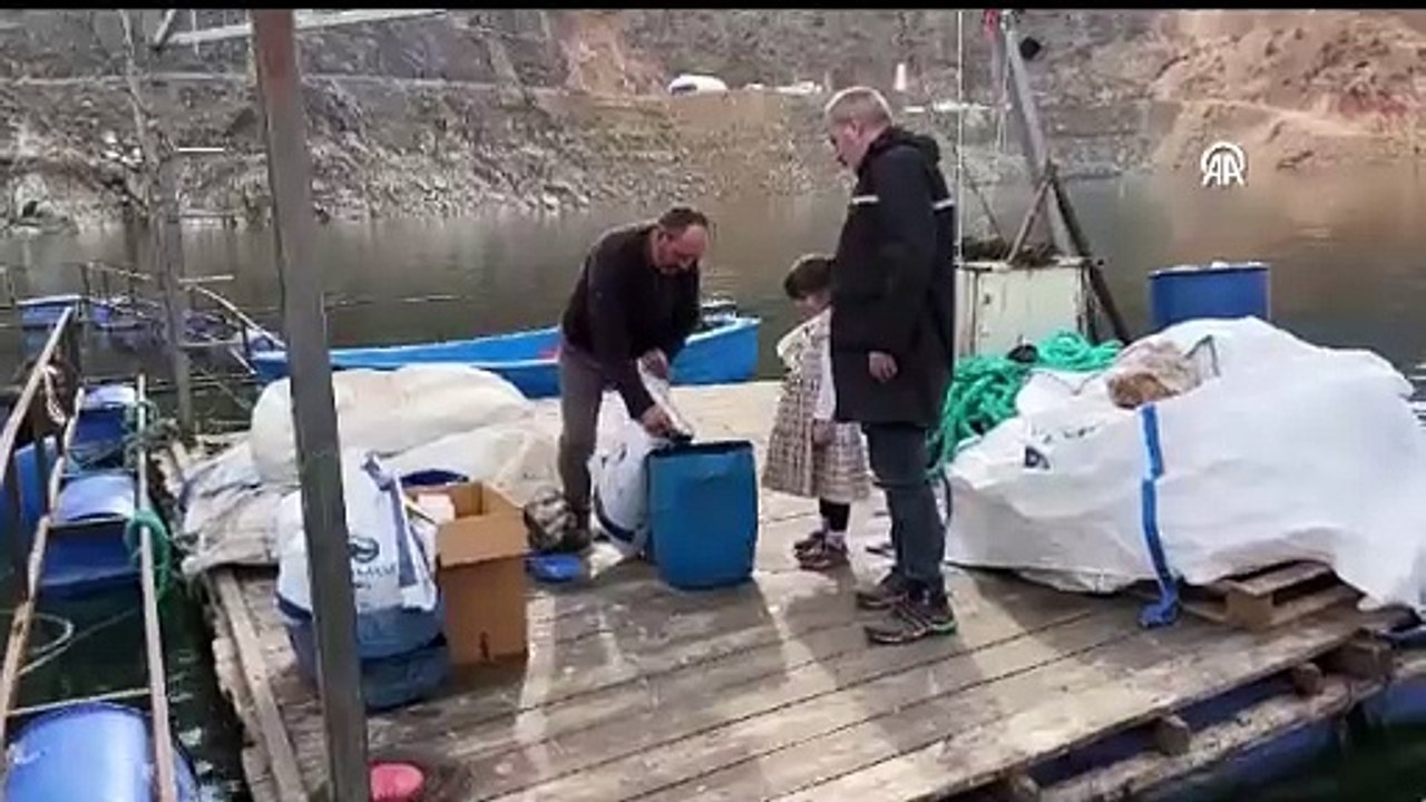 Erzurum Ayvalı Barajı'nda yetişiyor Japonlar ve Ruslar kapıyor. Devlet desteğiyle başladılar şimdi siparişlere yetişemiyorlar