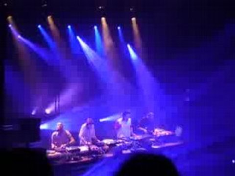 Birdy Nam Nam @ Bataclan 2008 P4