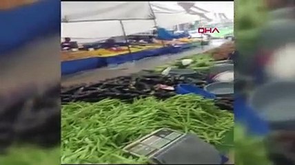 İstanbul’u fırtına yuttu. Pazar yerini sel aldı