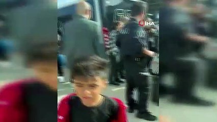 Sigara içebilmek için 'bomba' muhabbeti yaptılar. Uçak 10 saat sonra havalandı