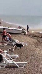 Antalya'da 4.2 şiddetindeki deprem sonrası denizde hortum oluştu