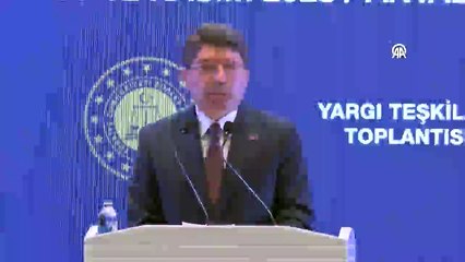 Ağızlarındaki baklayı çıkardılar, Adalet Bakanı yargıdaki krizin çözümünü yeni anayasada buldu