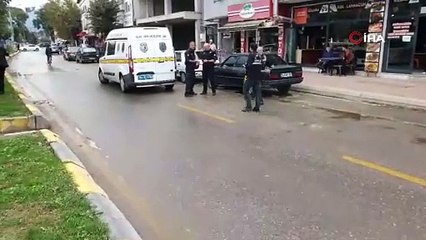 Husumetlisini silahla yaralayıp kaçtı