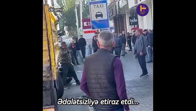 Kendini yakmak isteyen adamı uçan tekmeyle kurtardı