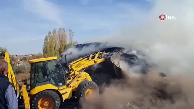 Çorum'da 2 bin 500 adet saman balyası alev alev yandı