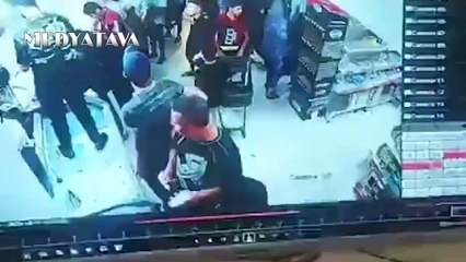 İsrail'in sivillerin olduğu marketi bombaladığı anlar