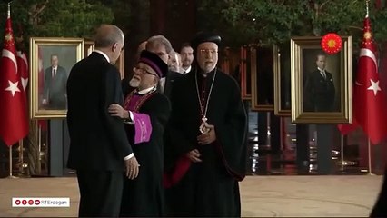 Hahambaşı'nın Erdoğan'a sarılmasının sırrı ortaya çıktı. Herkes o hareketi konuşmuştu