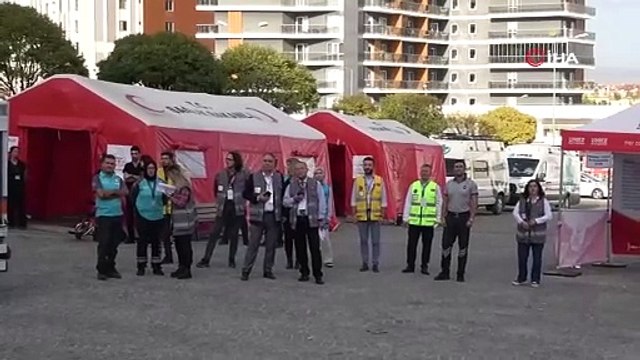 Hastanede yangın tatbikatı! Film izler gibi izlediler…