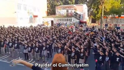 Azerbaycan Devlet Sanatçısı Turan Manafzade 100. yılımız için marş: "Türk’üz biz Türk Önderimiz Atatürk"