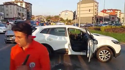 Zonguldak'ta iki otomobil çarpıştı: 4 yaralı