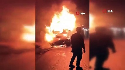 Seyir halindeki kamyonet alev topuna döndü